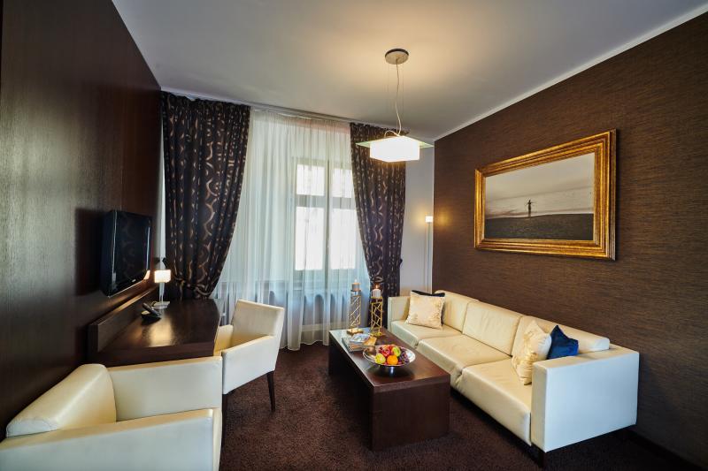 SAFFRON SUITE EXECUTIVE